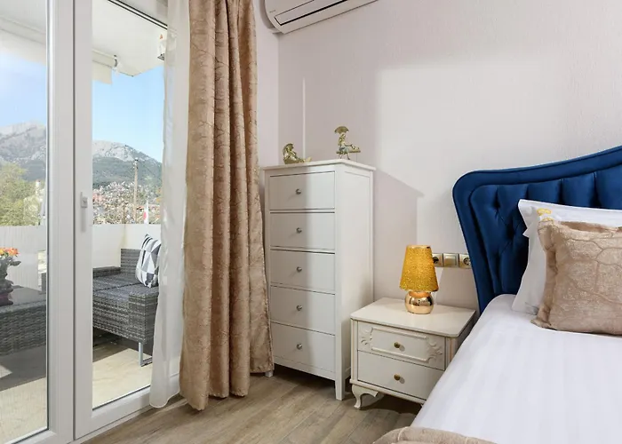 Stratos Deluxe Appartement *