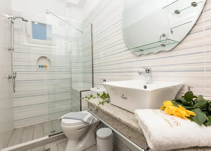 Stratos Deluxe Appartement *