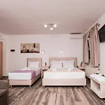 Stratos Deluxe Διαμέρισμα