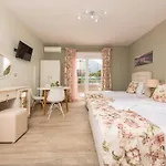 Stratos Deluxe Apartament