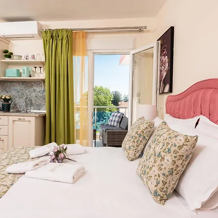 Stratos Deluxe Apartamento