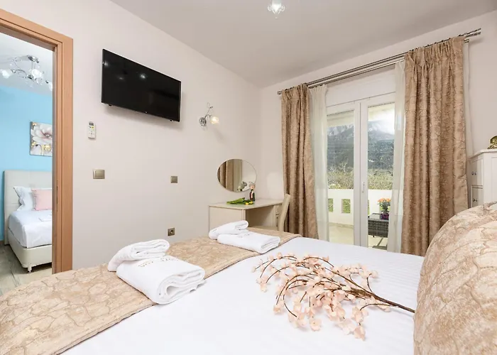 Stratos Deluxe Apartmán *